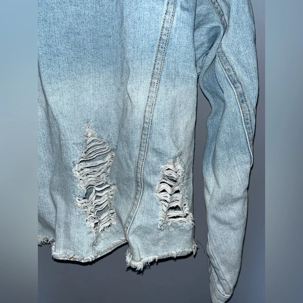 Distressed Denim Blue‎ Jacket